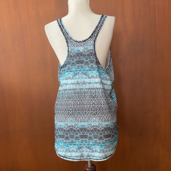 Prana lightweight tank - Picture 5 of 6